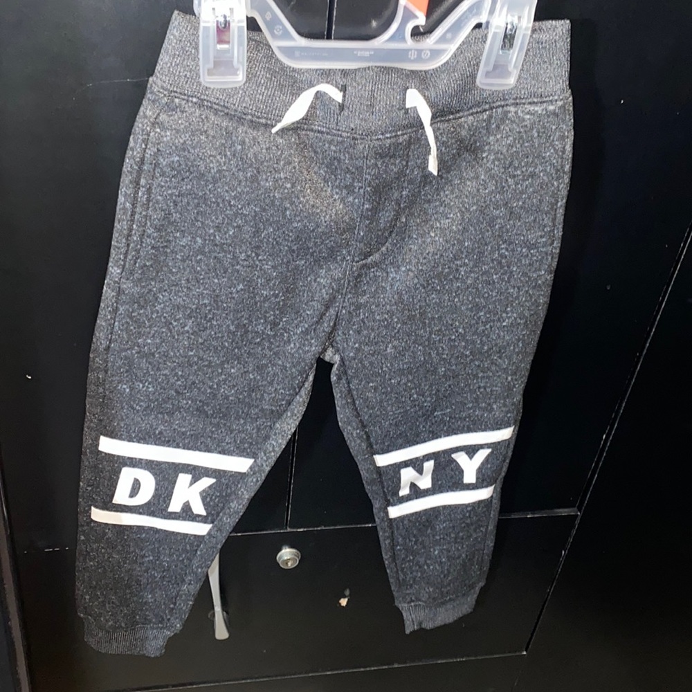 Gray sweat pants zise 8 color gray new never wear